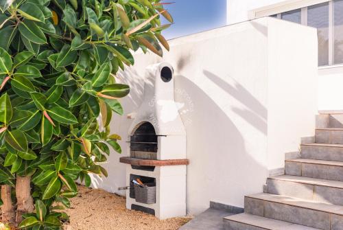 Three-Bedroom House image 10
