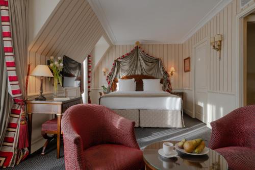 room detail thumbnail 1