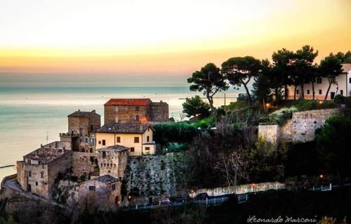 Hotel La Maestra – Grottammare, MO