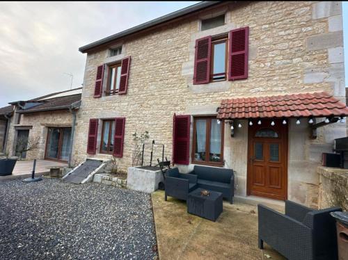 Viesnīcas āriene, Maison atypique de caractère (Maison atypique de caractere) in Ecot-la-Combe