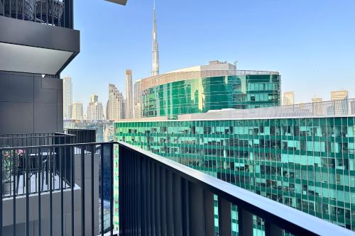 Vserve Modern Oasis Canal & Burj Views, Dubai (foto 5)