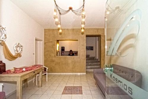 Exterior view, Kosmos A.G.K Studios-Apts in Nea Kidonia