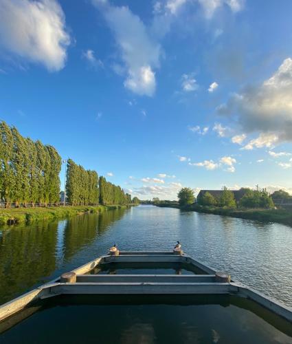 ที่เที่ยวใกล้ที่พัก, Suite du canal in คองเบร