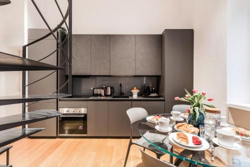 The Best Rent - One-bedroom flat in Tritone area, Rome (photo 2)