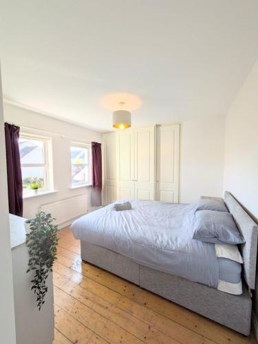 . 4 Bed Contractor House - Close to City Centre