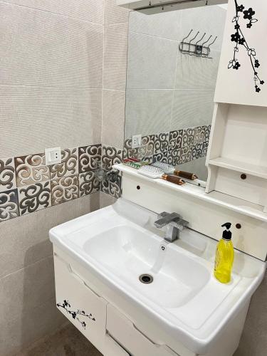 Luxury Cozy 3BR Home near airport DHA Phase 9 Town Lahore - image 9