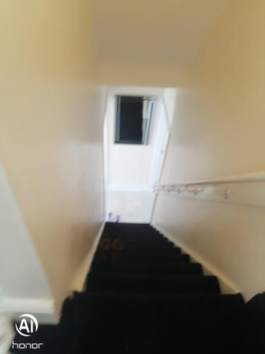 Charming Bradford Room to Rent with Shared Facilities in Other