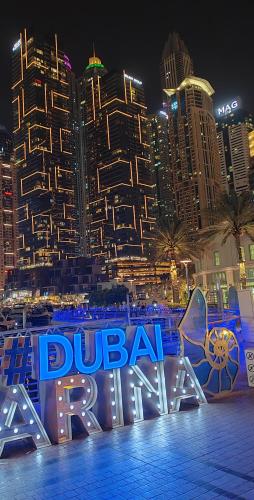 Private Master Room Marina Beach next to Marriott, Dubai (Foto 3)
