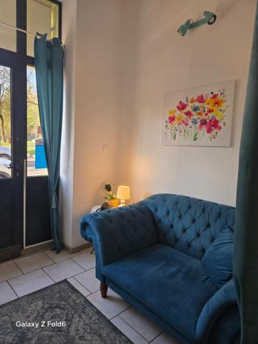 Pastel Guest Rooms - image 8