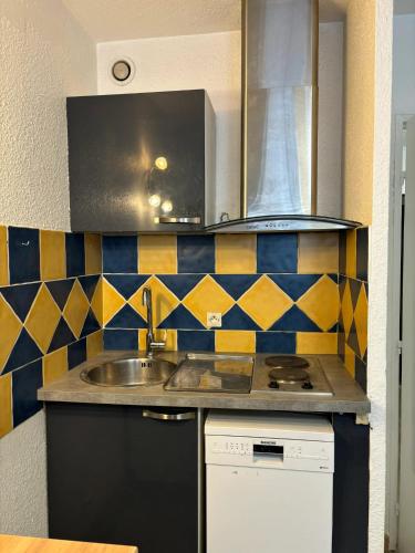 Kitchen, Studio charmant a Frejus avec piscine commune - 30 m² near Musée Archéologique