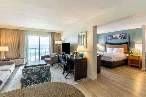 Sleep Inn on the Beach - image 8