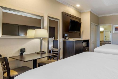 Comfort Inn & Suites Huntington Beach in Huntington Beach, USA
