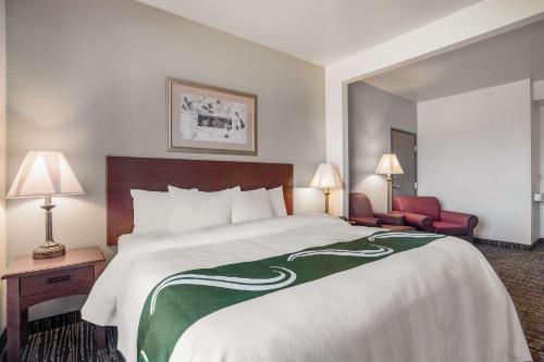 Quality Inn Parsons North Quality Inn Parsons North