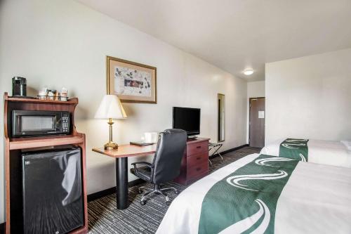 Quality Inn Parsons North Quality Inn Parsons North