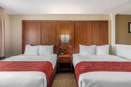 Comfort Suites Speedway - Kansas City in Kansas City, USA