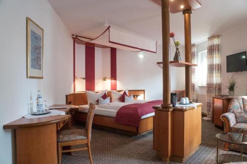 Hotel Chalet - image 13