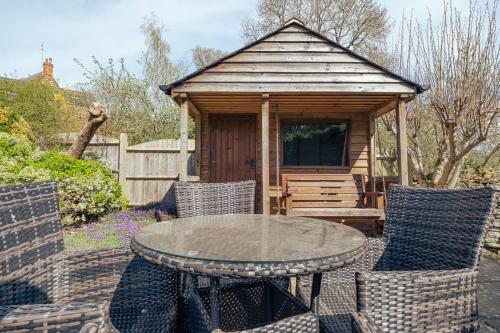 Sweetheart Cottage - Cosy 2 Bed in The Cotswolds! in Svalklifa