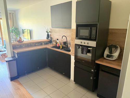 Superbe appartement cosy Orly proche Paris Centre in ออร์ลี