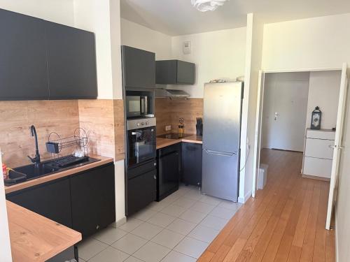 Superbe appartement cosy Orly proche Paris Centre in ออร์ลี