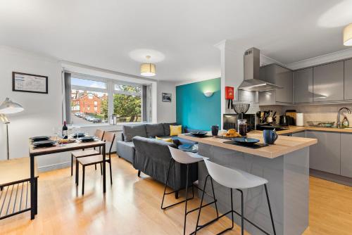 Woodhouse Suite - Centrally located, contractor friendly, Лидс (фото 10)