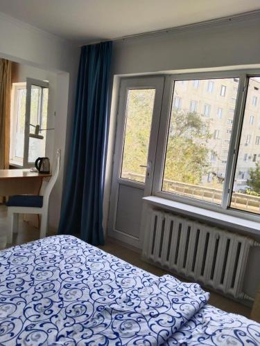 Светлая квартира для гостей (Светлая квартира для гостеи) in Qyzylorda