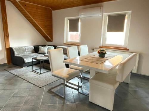 Villa Lili Apartments in Balatonkeresztur