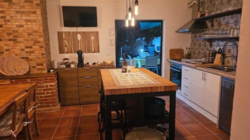 My Grandmas School in วิมิเอย์โร