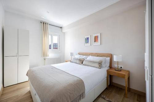 Amazing 3bdr Apt In Cornella 1 Mins From Metro 3