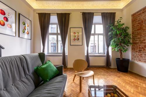 City Vibes by MB Apartments 5