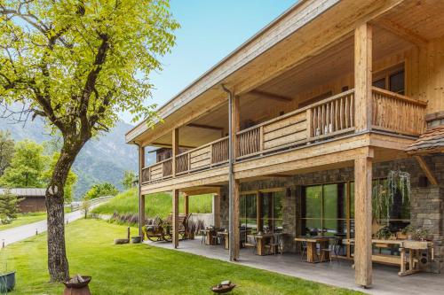 LMC Guesthouse - Accommodation - Ledro