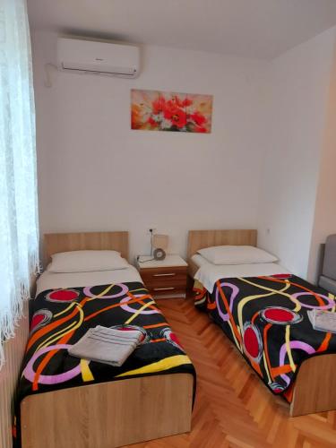 Elena Rooms
