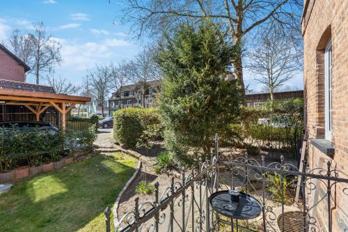 Kert, 4 Zimmer Altbauwohnung Zentral inkl Smart TV Netflix Garten in Bad Bevensen