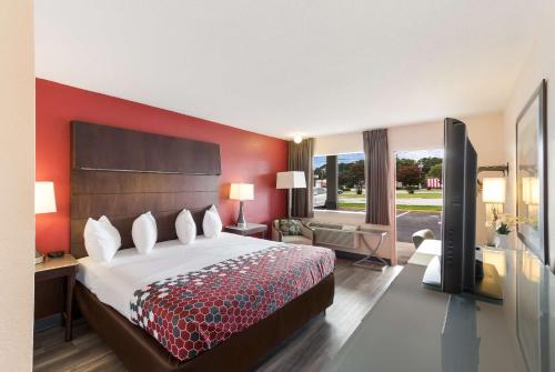 Econo Lodge North Washington - image 2