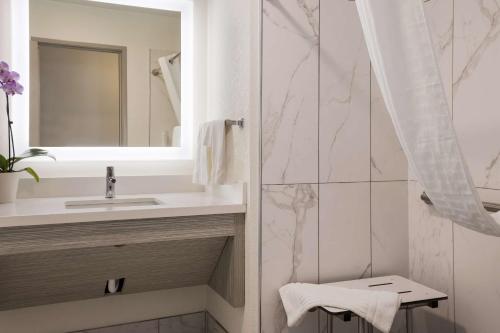 Quality Inn Sylva / Cherokee - image 3