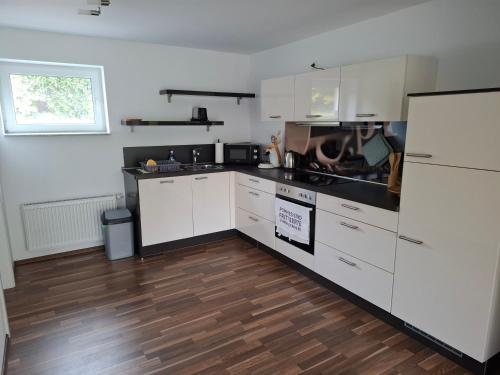 Кухня, Kurstadt-Appartement Bad Wildungen in Бад-Вильдунген