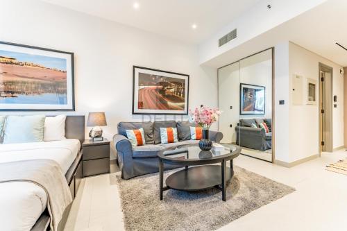 Near Circle Mall and steps from the park, Hyati Avenue, JVC by Deluxe Holiday Homes, Dubaj (zdjęcie 8)