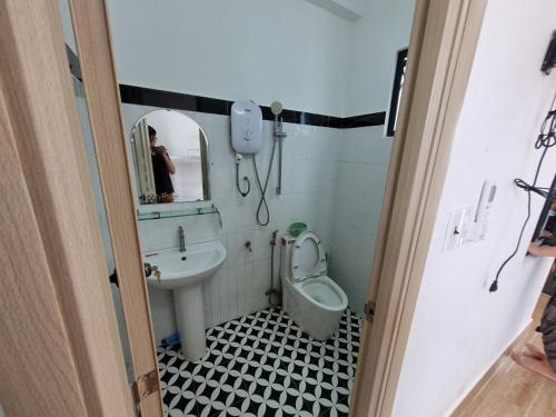 Nhà Trọ Minh Quang (Nha Tro Minh Quang) in Phong Phu