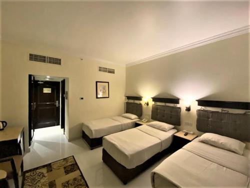Signature Inn Hotel Deira, Дубай (фото 3)