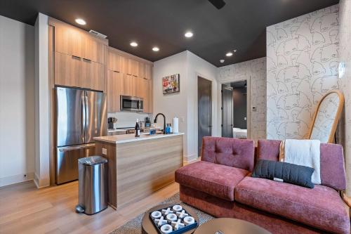 Kay's Retreat - Brand New Walk to Restaurants