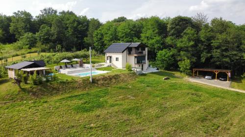 RosehipHill in 哈爾斯新納