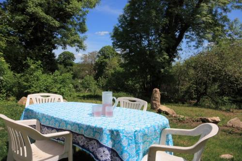 Beautiful country cottage in Limousin Natural Park in Bussiere-Galant