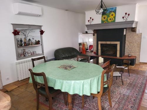 Maison de Louna in Noailles (Midi-Pyrenees)