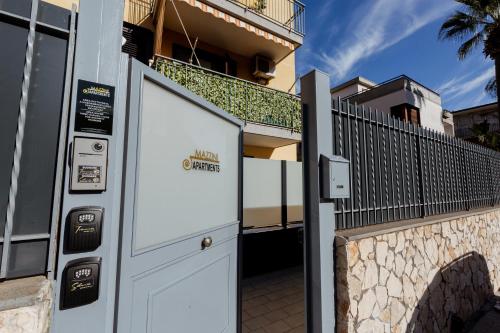 Sissepääs, Mazzini Apartments Sikania in Motta Sant'Anastasia