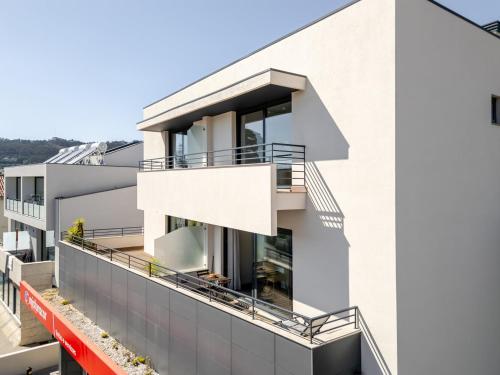 Urban Reflections by Portugal Active in Matos