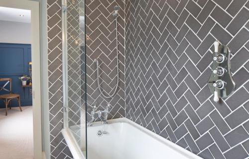 The George Townhouse - image 5