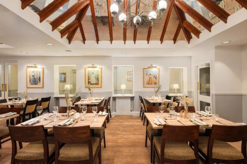 ห้องอาหาร, โรงแรม เดอะ เคาน์ตี (The County Hotel) in คาร์ลเซิล