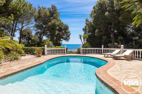 ViVi Homes - Villa Olivia - Sea view - private pool - garden - bbq – khách sạn tại Rosa de Piedras