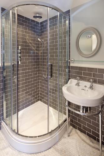 The George Townhouse - image 10