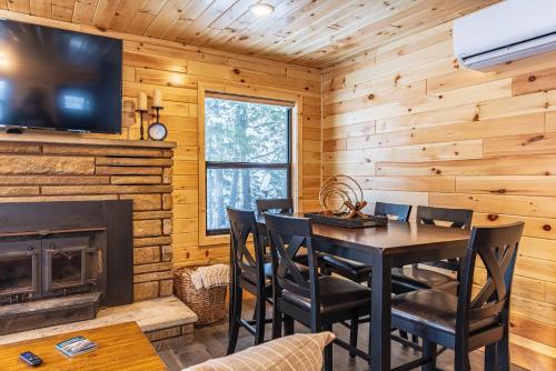 Adventure & Relaxation by Lake Superior in Paradīze (MI)