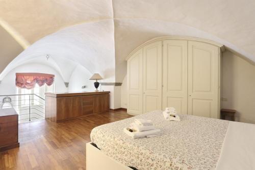 Historic Loft in the Heart of Florence - image 7